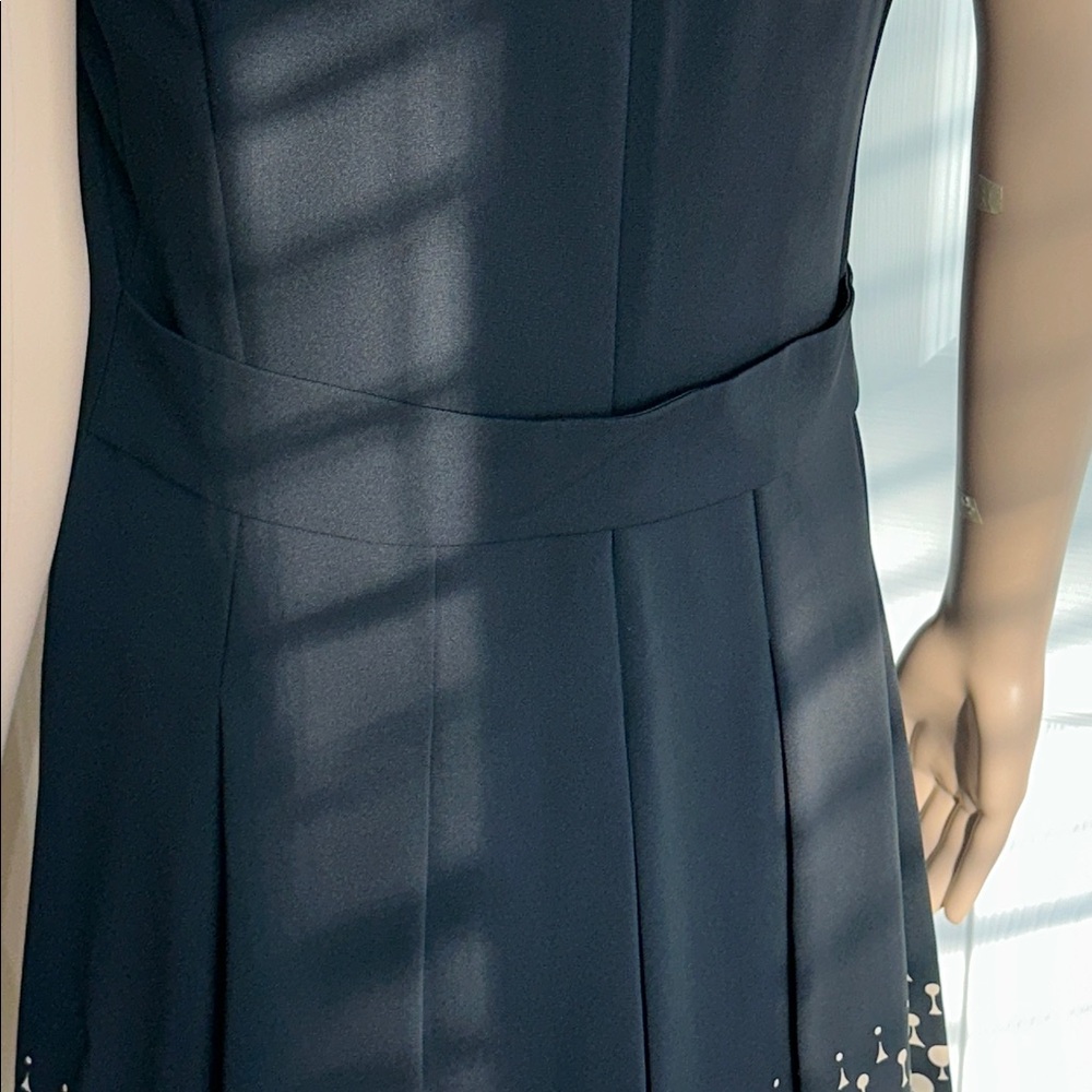 NWT TAHARY Black Omega Dress with Zipper Detail Sz 2. - Picture 7 of 16